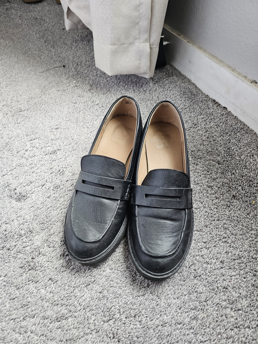 DV by Dolce Vita Black Leather Penny Loafers - Picture 1 of 3